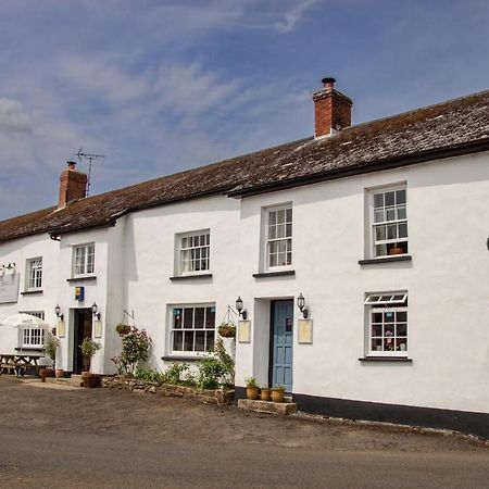 Rams Head Inn Dolton Exterior foto